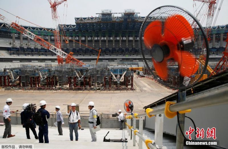 官方：巴黎FC签下波尔图中卫奥塔维奥，转会费总价2000万欧